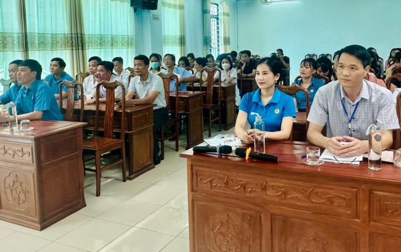 CĐCS Bệnh viện Tâm thần Hà Tĩnh phối hợp tổ chức đối thoại với người lao động 
